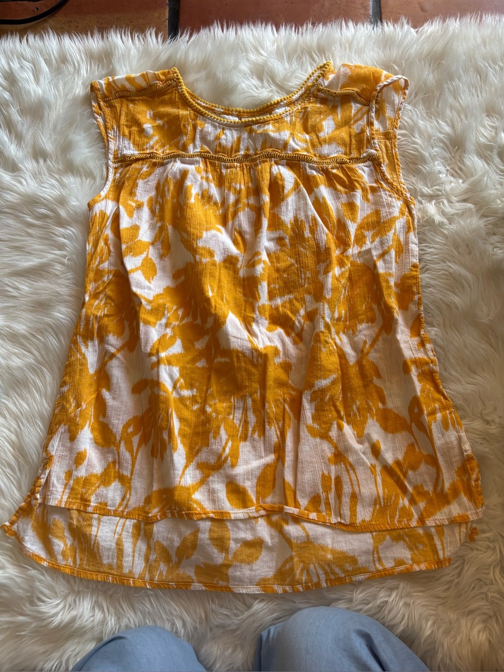 St. John's Bay Yellow & White Floral Sleeveless Blouse